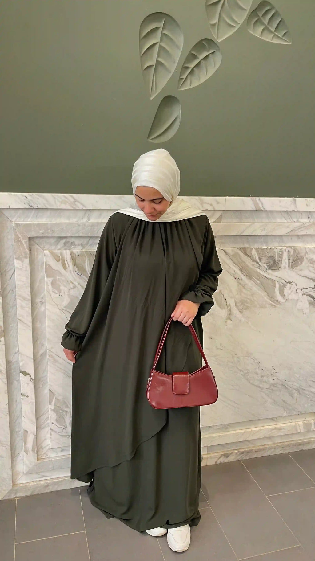 عباية كم وردة