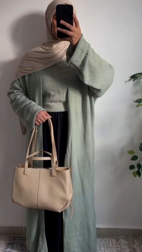 جيبة دبل كلوش - أسود